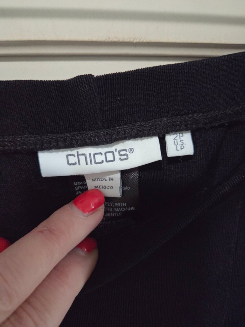 chicos black petite travelers pants - Picture 2 of 2